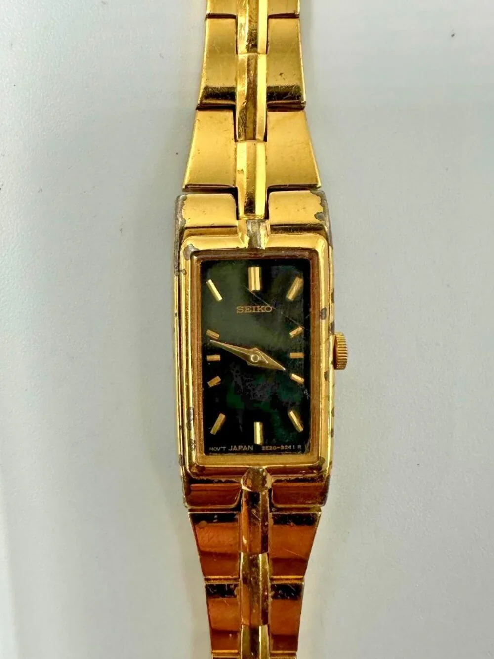 Vintage Seiko Watch Women Gold Tone Black 2E20-7479 New Battery 6.5